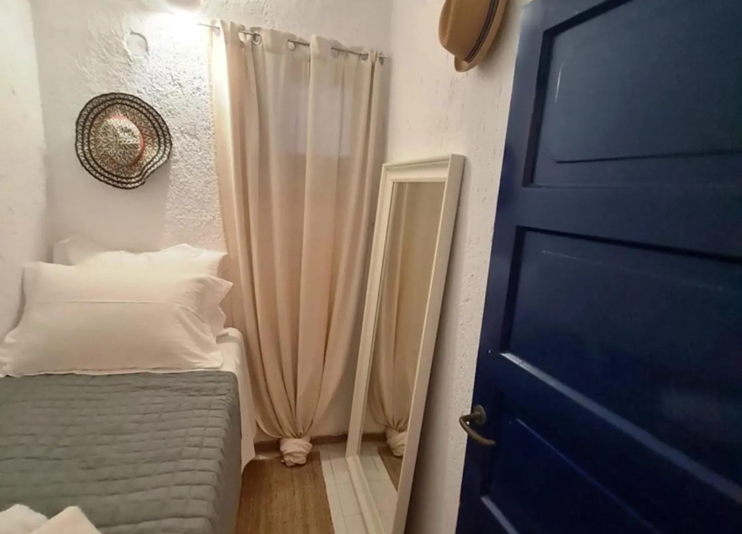 Blue Pearl Maisonette Ornos  Holiday home